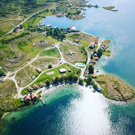 Noy Land Resort Sevan Bagian luar foto